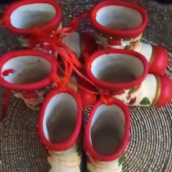 Vintage Santa in a Boot Tree Ornaments - Picture 4 of 6